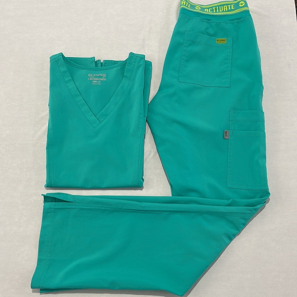 Med Couture Activate Scrub Set - Small